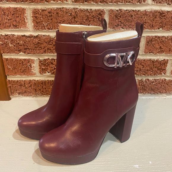 Michael Kors Parker Leather Boot - Picture 3 of 6